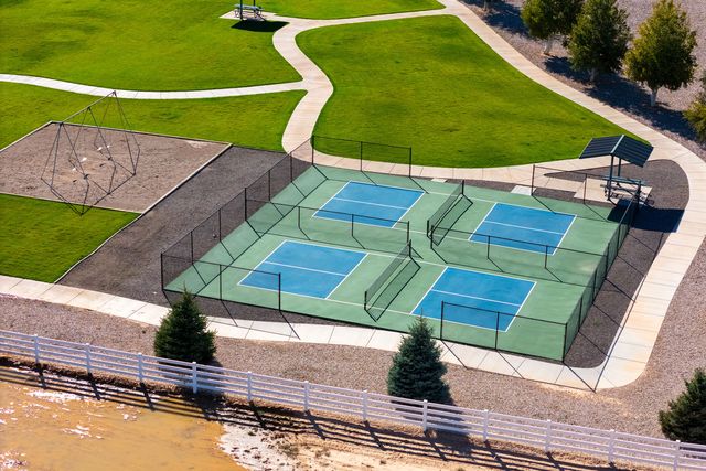Pickleball and tennis courts at the community park